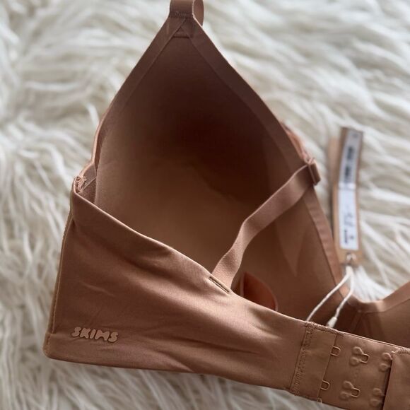 Skims Wireless Form T-shirt Bra Ochre Size 36DD - Picture 7 of 8